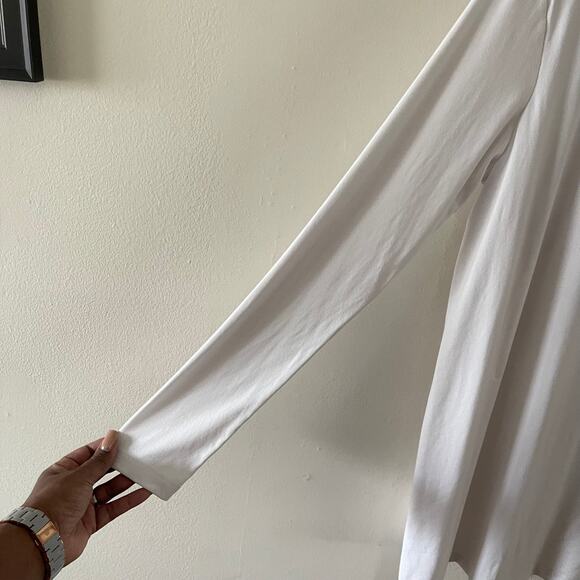 Susana Monaco Tunic Top Womens Medium White Lagenlook Minimalist Classic Basic - Picture 3 of 7